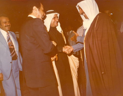 Abu-Ghazaleh and Kuwaiti officials