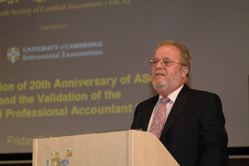 Mr. Ken Murray, Chief Executive of University of Cambridge ...
