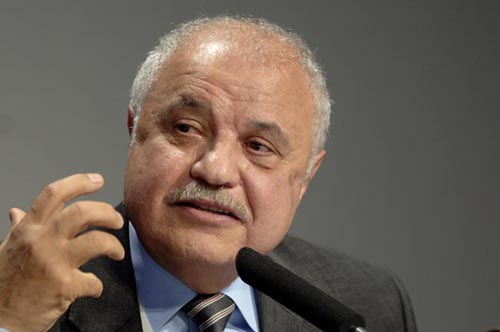 Mr. Talal Abu-Ghazaleh speaking at the WSIS,  November 17, ...