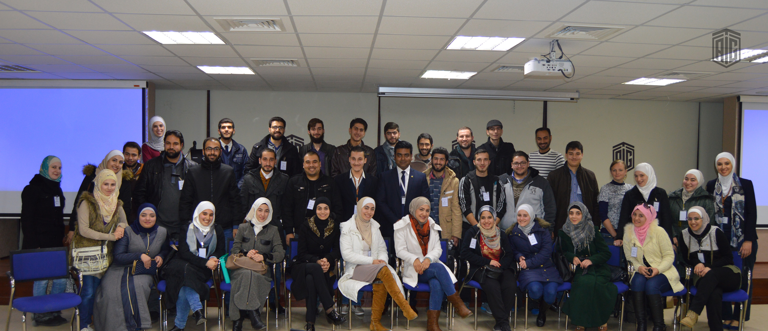 ممثل جامعة أميتي يزور جامعة طلال أبوغزاله الدولية لتعزيز الشراكة القائمة بين الجامعتين