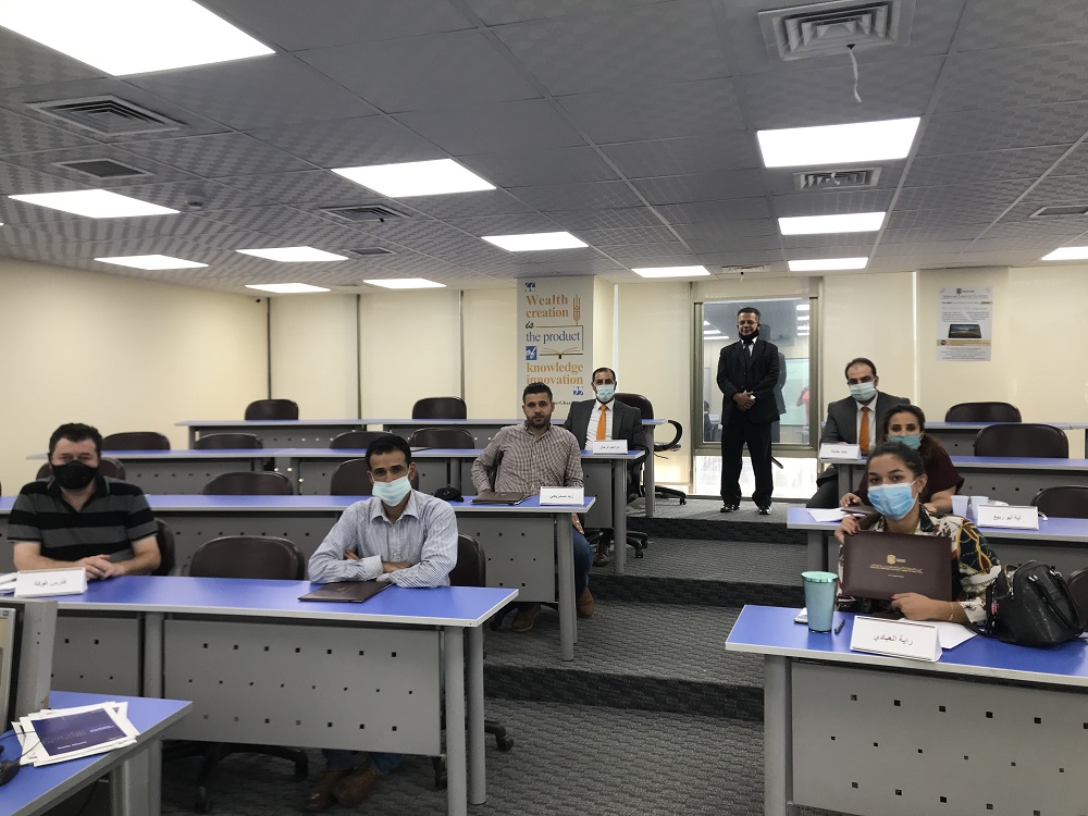 كلية طلال أبوغزاله الجامعية للابتكار تختتم دورتين في إدارة الموارد البشرية الشاملة